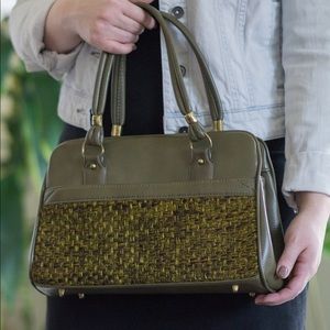 Vintage midcentury purse 🥑